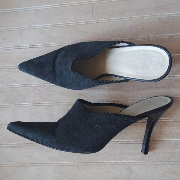 BCBGirls Max Azria Blk Suede Leather Pointy Toe High Heel Mule Slip On Embossed - Picture 1 of 12